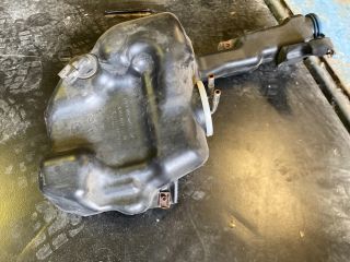 bontott MERCEDES-BENZ E-CLASS Ablakmosó Tartály