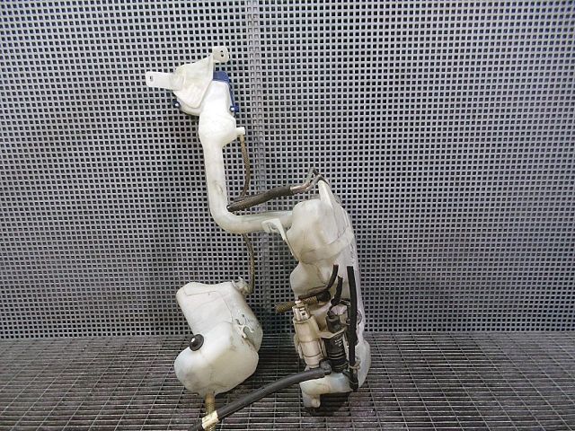 bontott MERCEDES-BENZ E-CLASS Ablakmosó Tartály