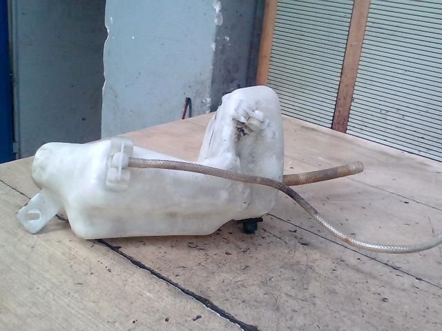 bontott MERCEDES-BENZ E-CLASS Ablakmosó Tartály