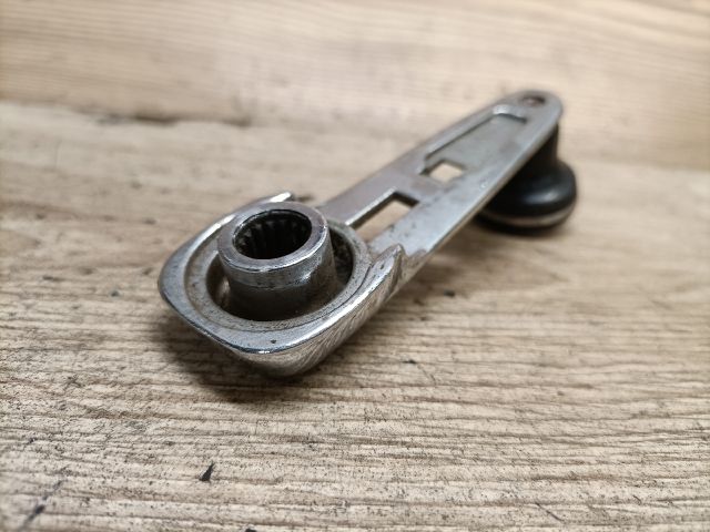 bontott MERCEDES-BENZ E-CLASS Ablaktekerő Kar (Pozíciófüggetlen)