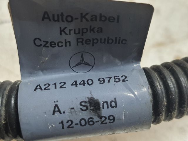 bontott MERCEDES-BENZ E-CLASS Akkumulátor Saru Elektronikával