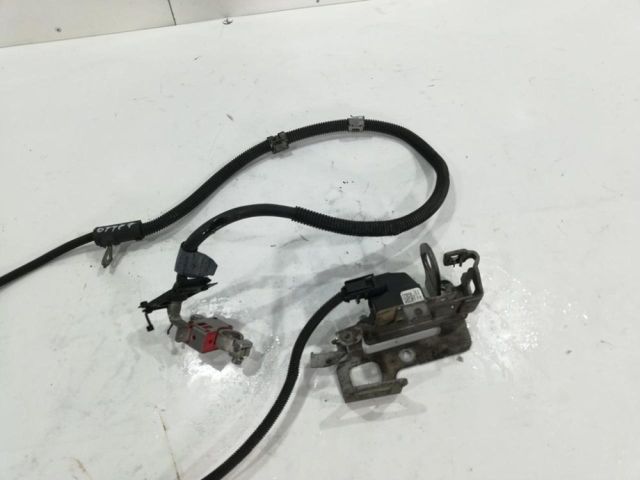 bontott MERCEDES-BENZ E-CLASS Akkumulátor Saru