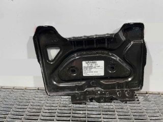 bontott MERCEDES-BENZ E-CLASS Akkumulátor Tartó