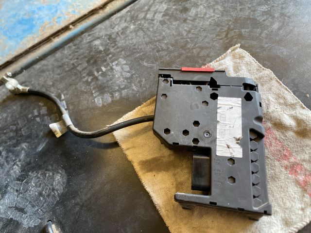 bontott MERCEDES-BENZ E-CLASS Akkumulátor Vezérlő Panel