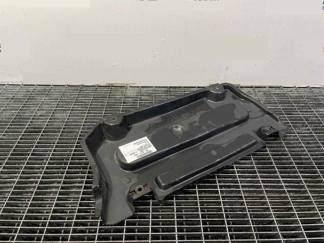 bontott MERCEDES-BENZ E-CLASS Alsó Motorburkolat