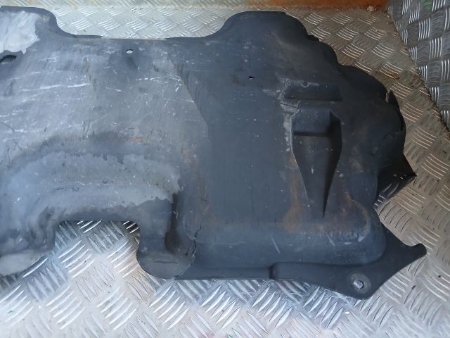 bontott MERCEDES-BENZ E-CLASS Alsó Motorburkolat