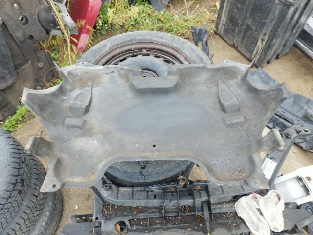 bontott MERCEDES-BENZ E-CLASS Alsó Motorburkolat