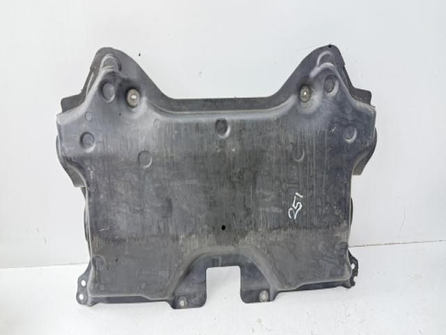 bontott MERCEDES-BENZ E-CLASS Alsó Motorburkolat