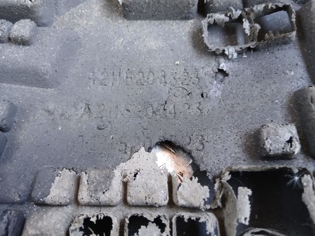 bontott MERCEDES-BENZ E-CLASS Alsó Motorburkolat