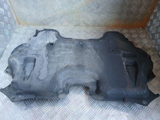 bontott MERCEDES-BENZ E-CLASS Alsó Motorburkolat