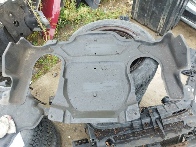 bontott MERCEDES-BENZ E-CLASS Alsó Motorburkolat