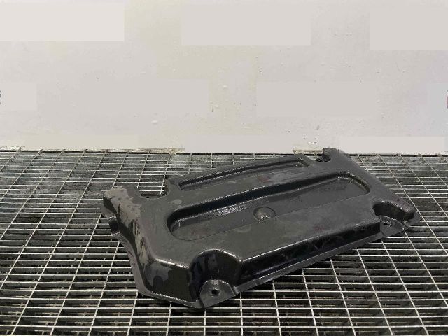 bontott MERCEDES-BENZ E-CLASS Alsó Motorburkolat