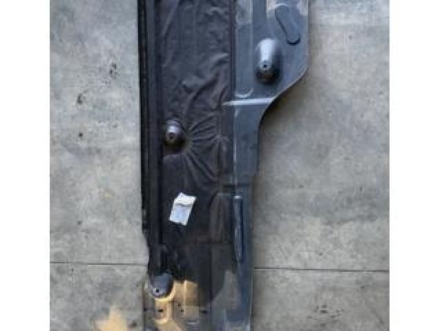 bontott MERCEDES-BENZ E-CLASS Alsó Padlólemez Burkolat