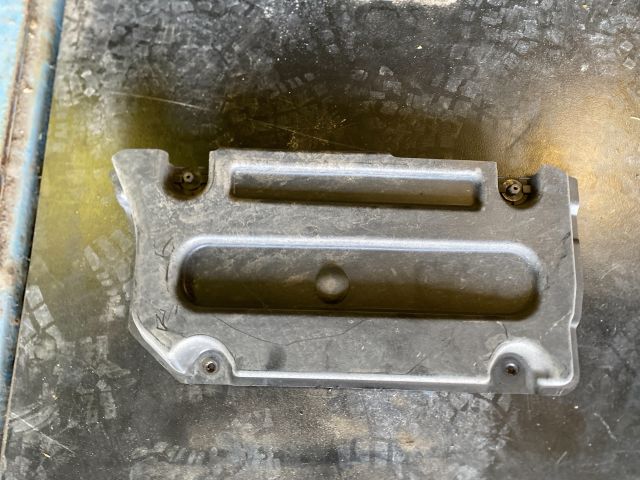 bontott MERCEDES-BENZ E-CLASS Alsó Padlólemez Burkolat