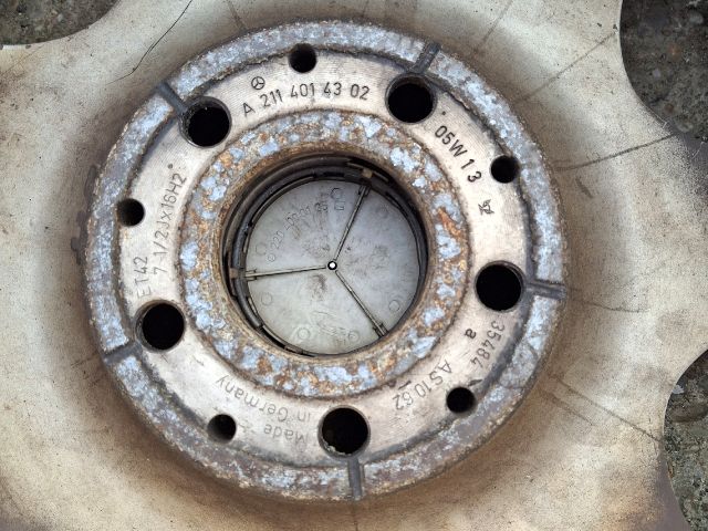 bontott MERCEDES-BENZ E-CLASS Alufelni (1 db)