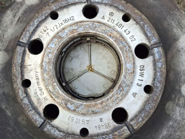 bontott MERCEDES-BENZ E-CLASS Alufelni (1 db)