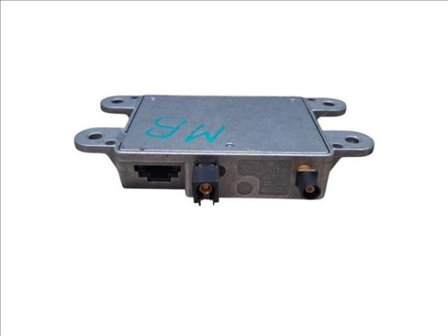 bontott MERCEDES-BENZ E-CLASS Antenna Erősítő