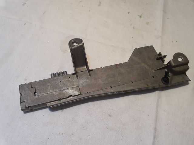 bontott MERCEDES-BENZ E-CLASS Antenna Erősítő