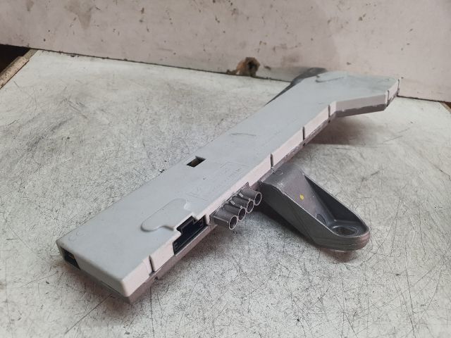 bontott MERCEDES-BENZ E-CLASS Antenna Erősítő