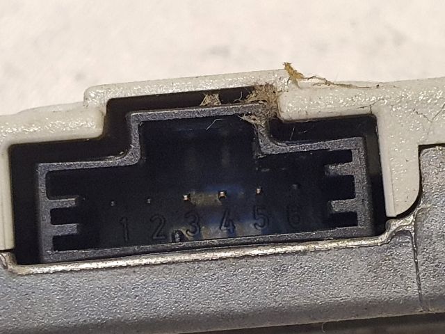 bontott MERCEDES-BENZ E-CLASS Antenna Erősítő