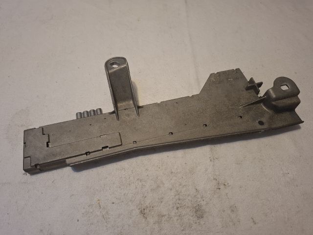 bontott MERCEDES-BENZ E-CLASS Antenna Erősítő