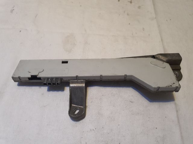 bontott MERCEDES-BENZ E-CLASS Antenna Erősítő