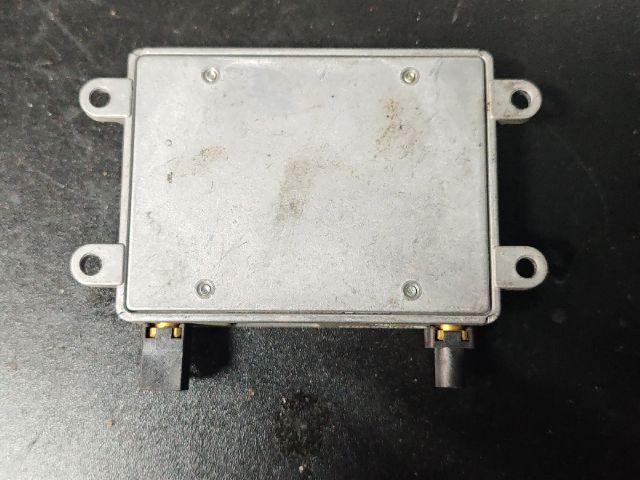 bontott MERCEDES-BENZ E-CLASS Antenna Erősítő