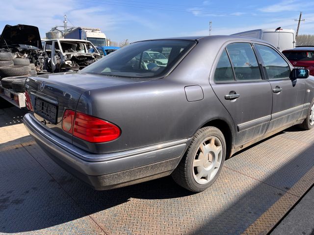 bontott MERCEDES-BENZ E-CLASS Antenna