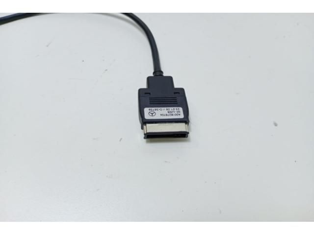 bontott MERCEDES-BENZ E-CLASS AUX Csatlakozó