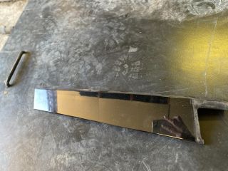 bontott MERCEDES-BENZ E-CLASS Bal B Oszlop Díszléc