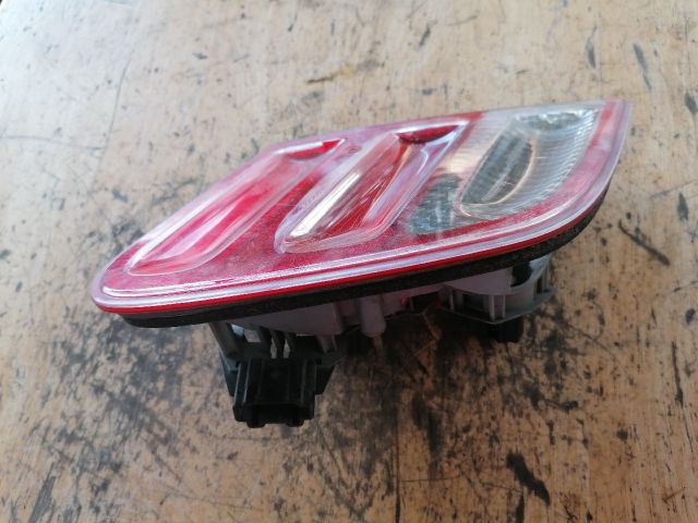 bontott MERCEDES-BENZ E-CLASS Bal Belső Hátsó Lámpa