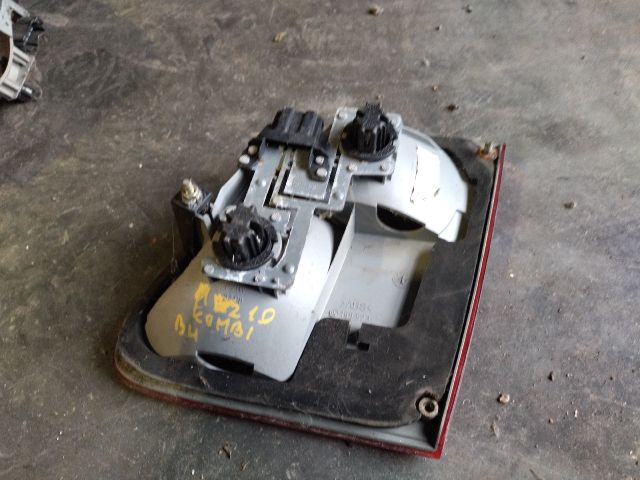 bontott MERCEDES-BENZ E-CLASS Bal Belső Hátsó Lámpa