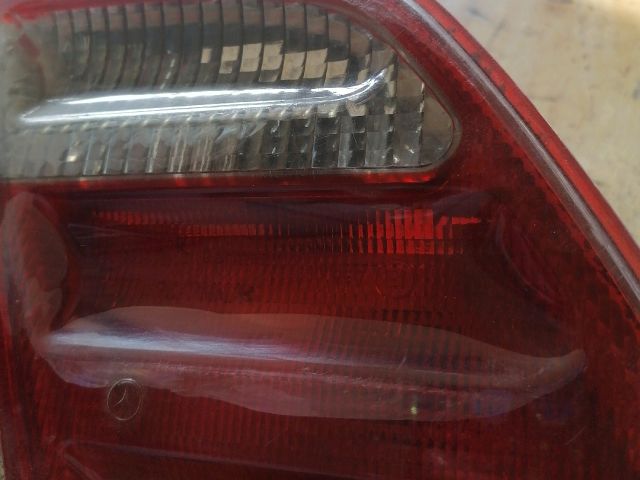 bontott MERCEDES-BENZ E-CLASS Bal Belső Hátsó Lámpa