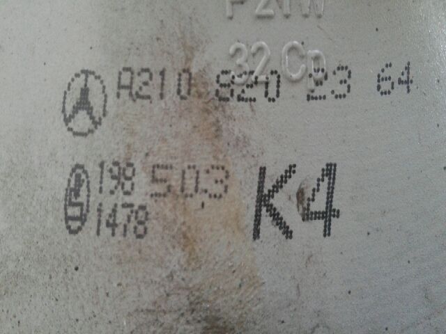 bontott MERCEDES-BENZ E-CLASS Bal Belső Hátsó Lámpa