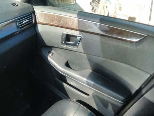 bontott MERCEDES-BENZ E-CLASS Bal Belső Hátsó Lámpa