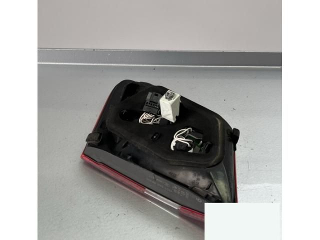 bontott MERCEDES-BENZ E-CLASS Bal Belső Hátsó Lámpa