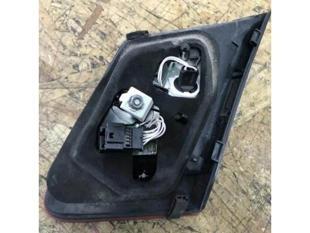 bontott MERCEDES-BENZ E-CLASS Bal Belső Hátsó Lámpa