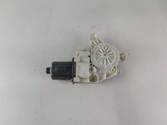 bontott MERCEDES-BENZ E-CLASS Bal első Ablakemelő Motor