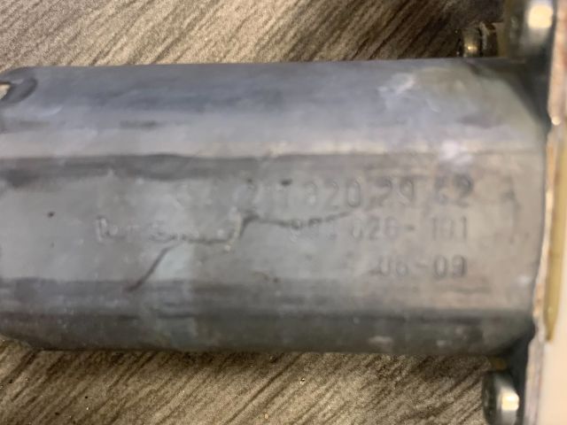 bontott MERCEDES-BENZ E-CLASS Bal első Ablakemelő Motor