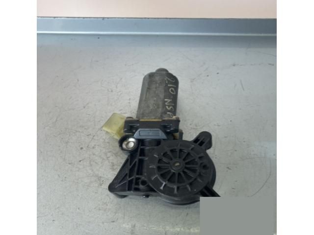 bontott MERCEDES-BENZ E-CLASS Bal első Ablakemelő Motor