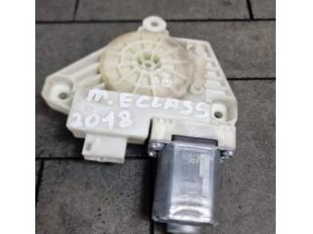 bontott MERCEDES-BENZ E-CLASS Bal első Ablakemelő Motor