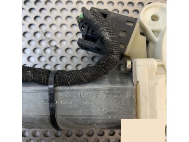 bontott MERCEDES-BENZ E-CLASS Bal első Ablakemelő Motor