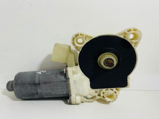 bontott MERCEDES-BENZ E-CLASS Bal első Ablakemelő Motor