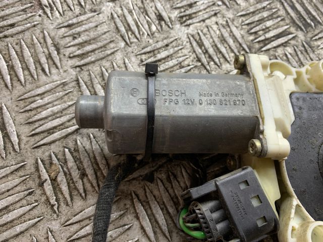 bontott MERCEDES-BENZ E-CLASS Bal első Ablakemelő Motor