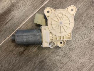 bontott MERCEDES-BENZ E-CLASS Bal első Ablakemelő Motor