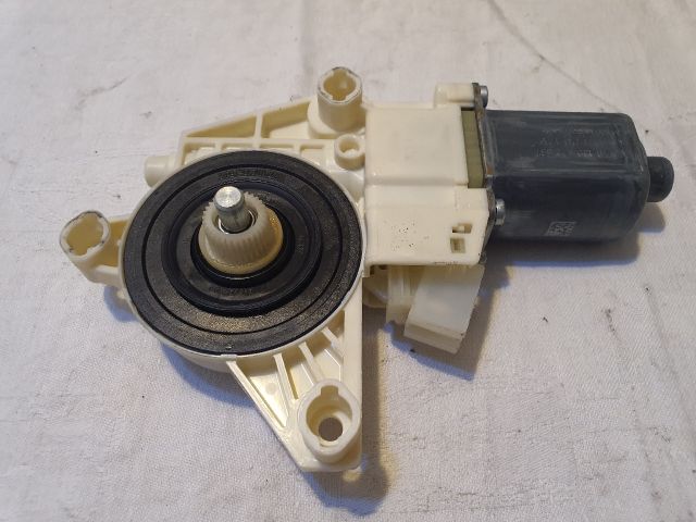 bontott MERCEDES-BENZ E-CLASS Bal első Ablakemelő Motor