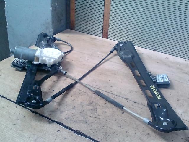 bontott MERCEDES-BENZ E-CLASS Bal első Ablakemelő Szerkezet (Elektromos)