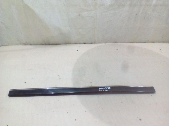 bontott MERCEDES-BENZ E-CLASS Bal első Ajtó Díszléc