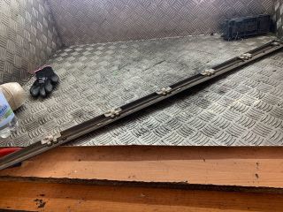 bontott MERCEDES-BENZ E-CLASS Bal első Ajtó Díszléc