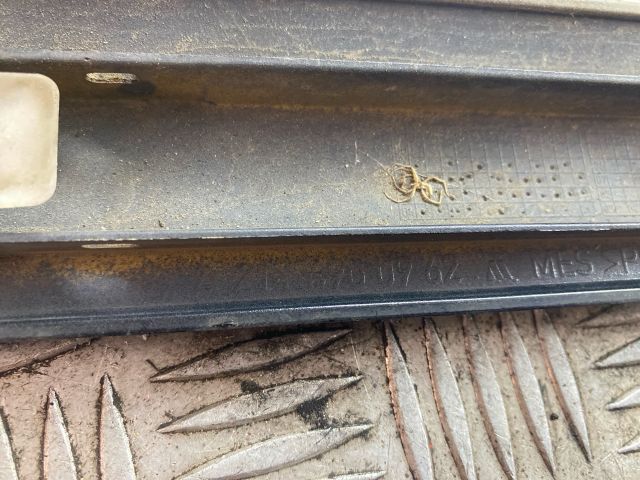 bontott MERCEDES-BENZ E-CLASS Bal első Ajtó Díszléc